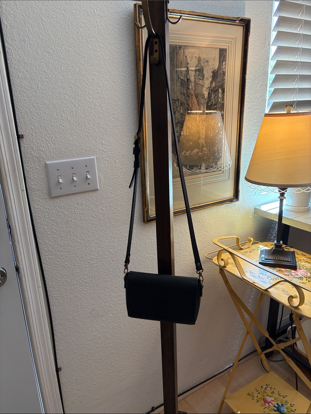 Portland Leather Black Metro Mini Crossbody Shoulder Bag - Simple Everyday Style